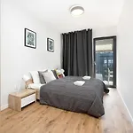 Kolo Brzegu By Renters Апарт-отель 3*