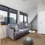 Kolo Brzegu By Renters Колобжег