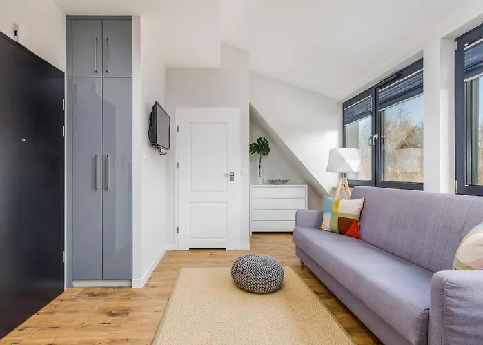 Aparthotel Kolo Brzegu By Renters 3*